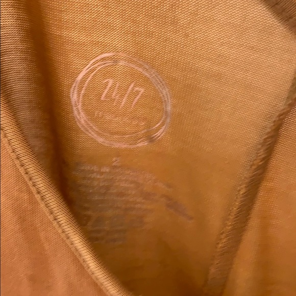 v back tank top - Picture 3 of 3